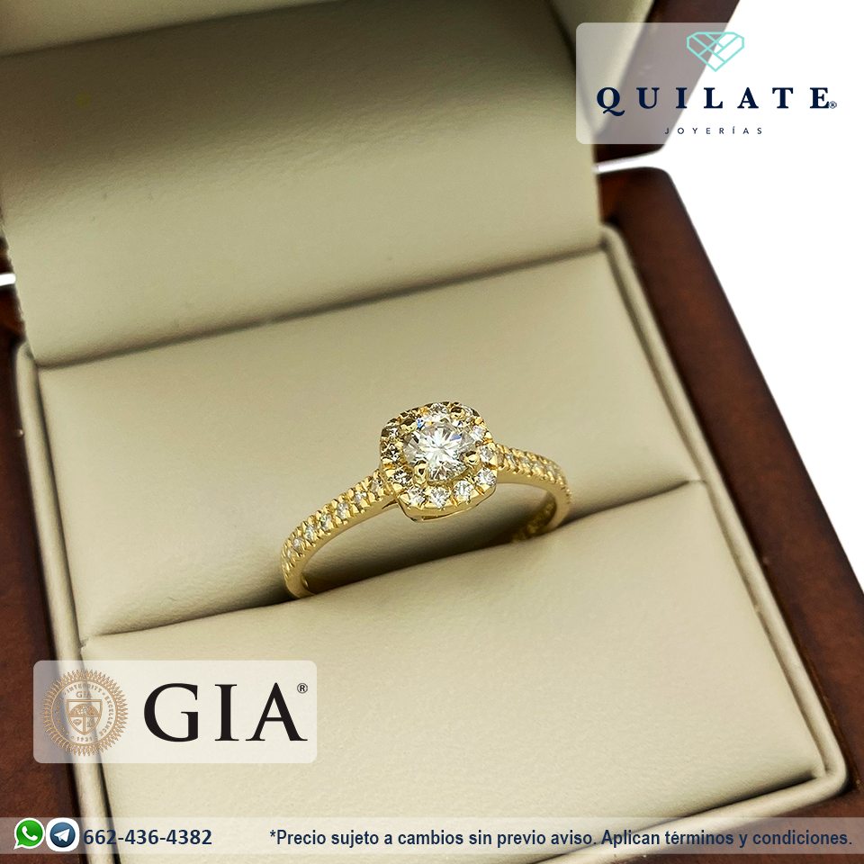 Anillo de compromiso con diamante central 0.30 CT Natural