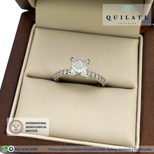 Cargar imagen en el visor de la galería, Anillo de compromiso con diamante central princess 1.22 CT Lab
